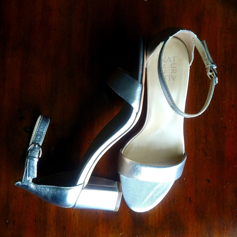 Naturalizer, 9.5, silver